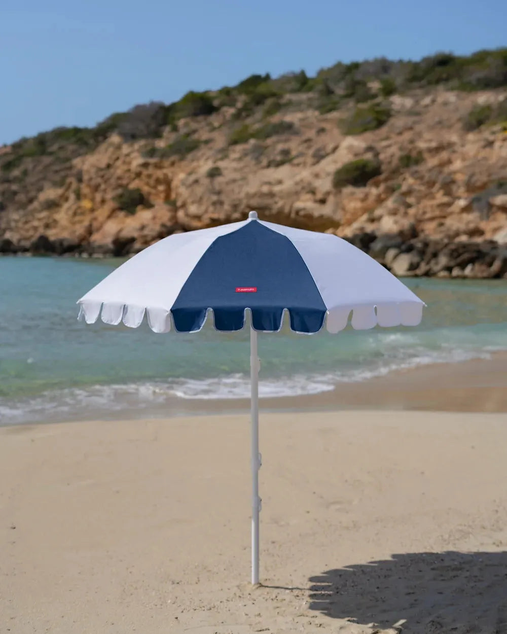שמשיית חוף קומפקטית